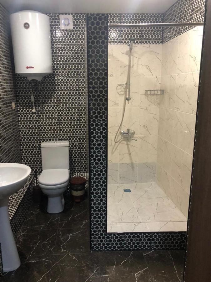 Гостевой Дом Siella Hotell Sukhumi Exteriör bild