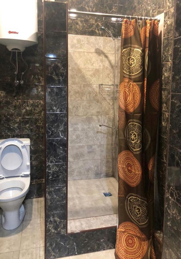 Гостевой Дом Siella Hotell Sukhumi Exteriör bild