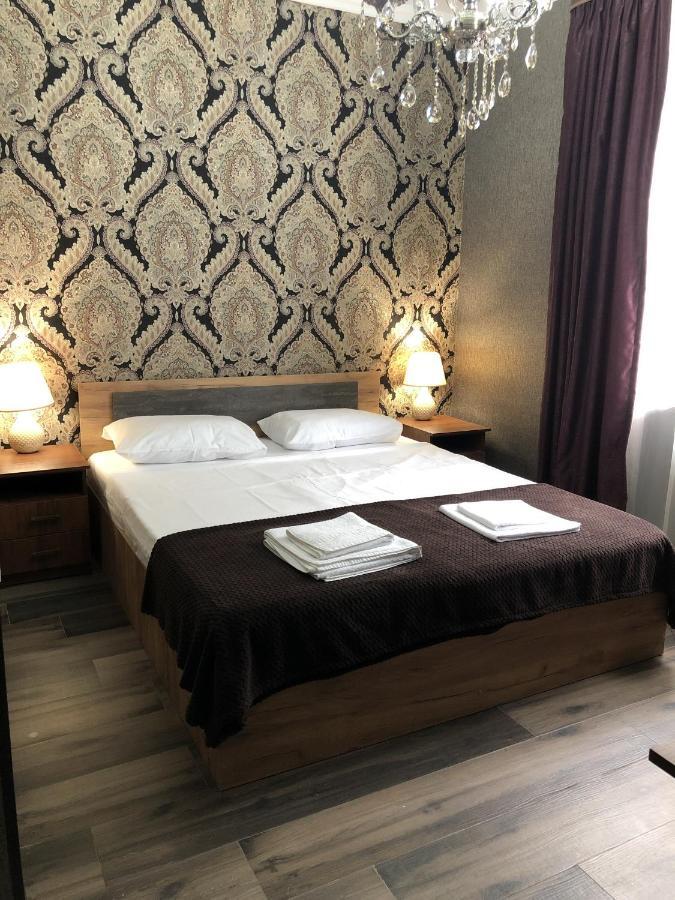 Гостевой Дом Siella Hotell Sukhumi Exteriör bild
