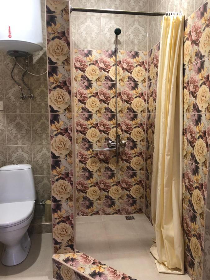 Гостевой Дом Siella Hotell Sukhumi Exteriör bild